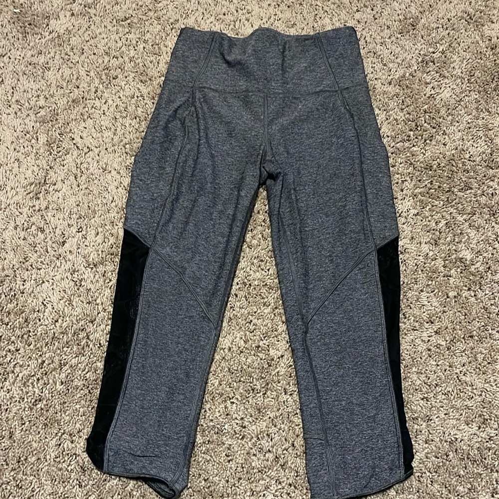 Lululemon cropped leggings